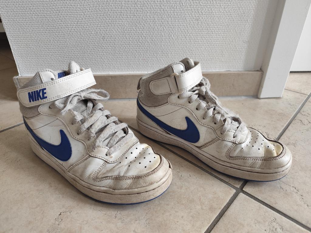 Nike schoenen maat 39, zit als maat 38, Wit, Nike, Ophalen of Verzenden, Sneakers of Gympen