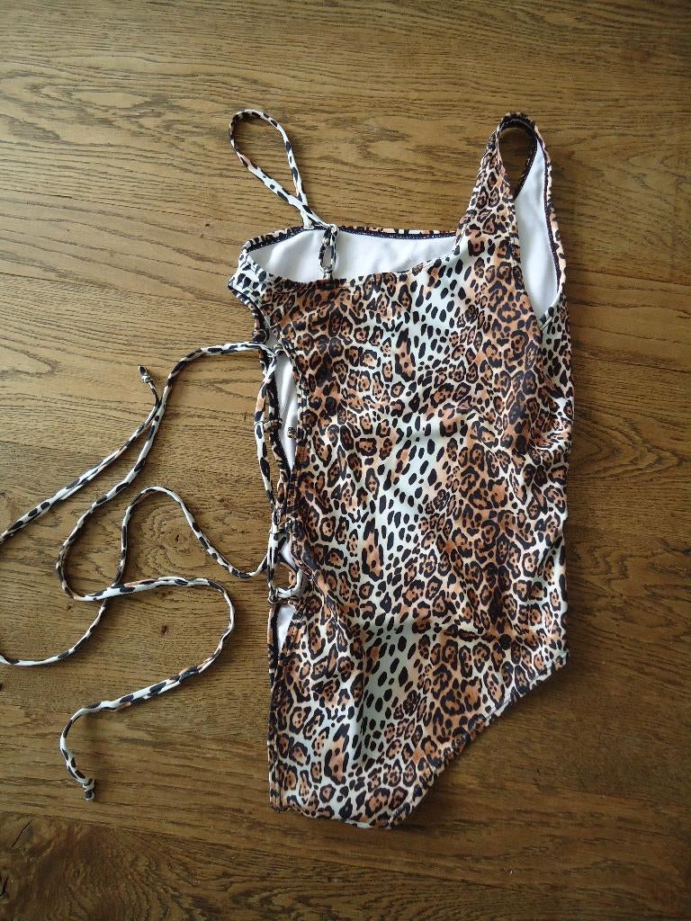 Nieuw panterprint asymmetrisch badpak S, Overige kleuren, Nieuw, Badpak, Ophalen of Verzenden
