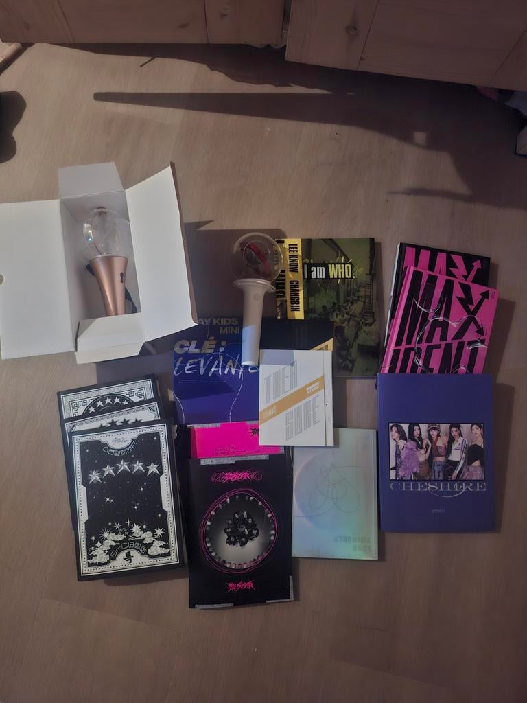 Kpop albums and lightsticks, Ophalen, Zo goed als nieuw, Overige genres