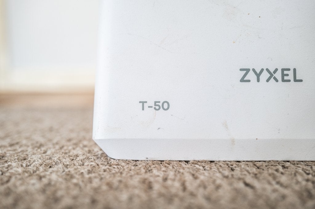 ZyXEL T-50 Router, Ophalen of Verzenden, Gebruikt, Router met modem, ZyXEL