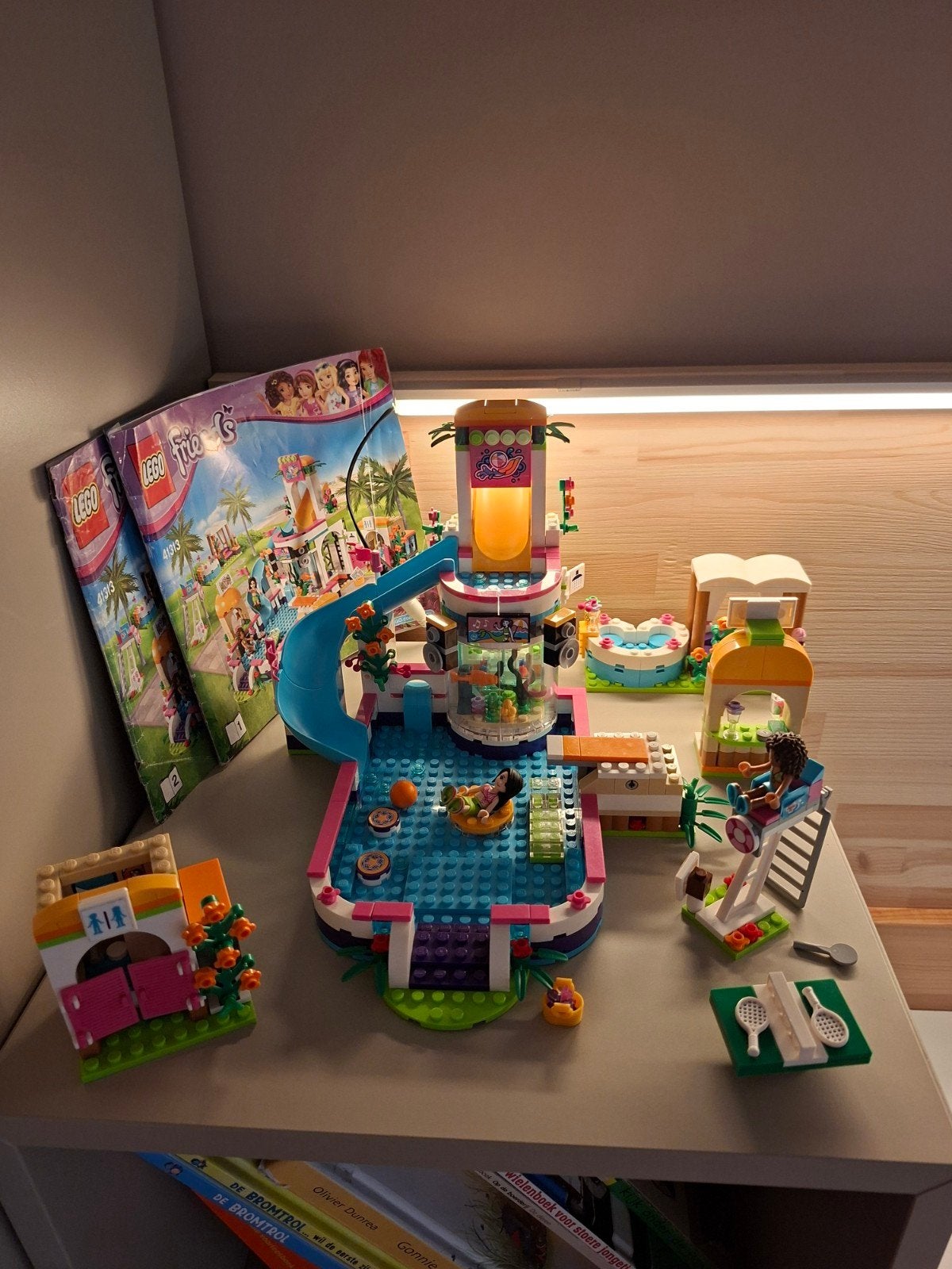Lego Friends Heartlake City Zwembad (41313), Ophalen, Zo goed als nieuw