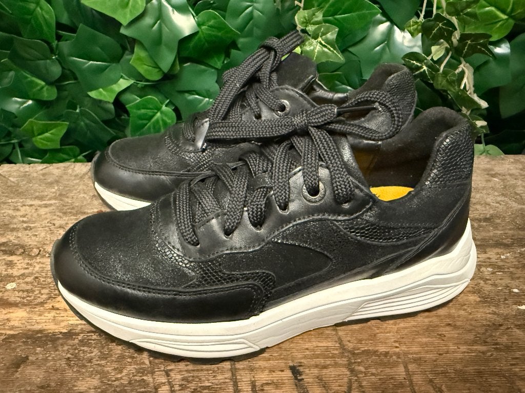 bijna Nieuwe sneakers van Xsensible maat 37 (wijdte G), Sendra, Zwart, Nieuw, Ophalen of Verzenden