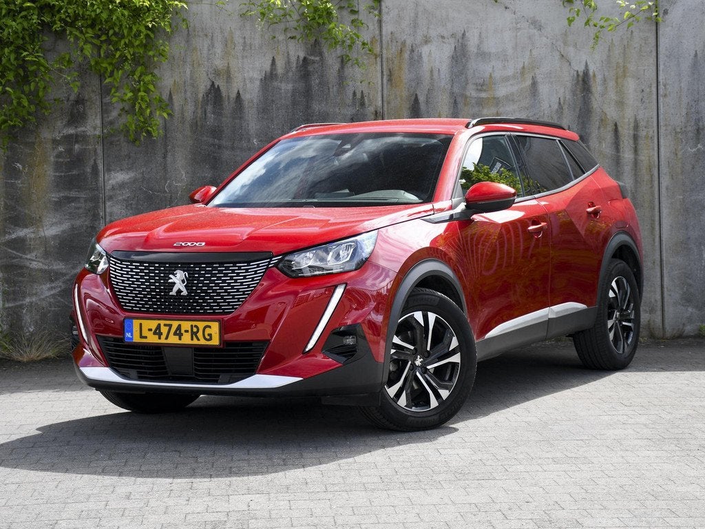 Peugeot 2008 Allure Pack 1.2 PureTech 102pk CRUISE.C | CAMER, Auto's, Gebruikt, 1199 cc, 102 pk, Bedrijf