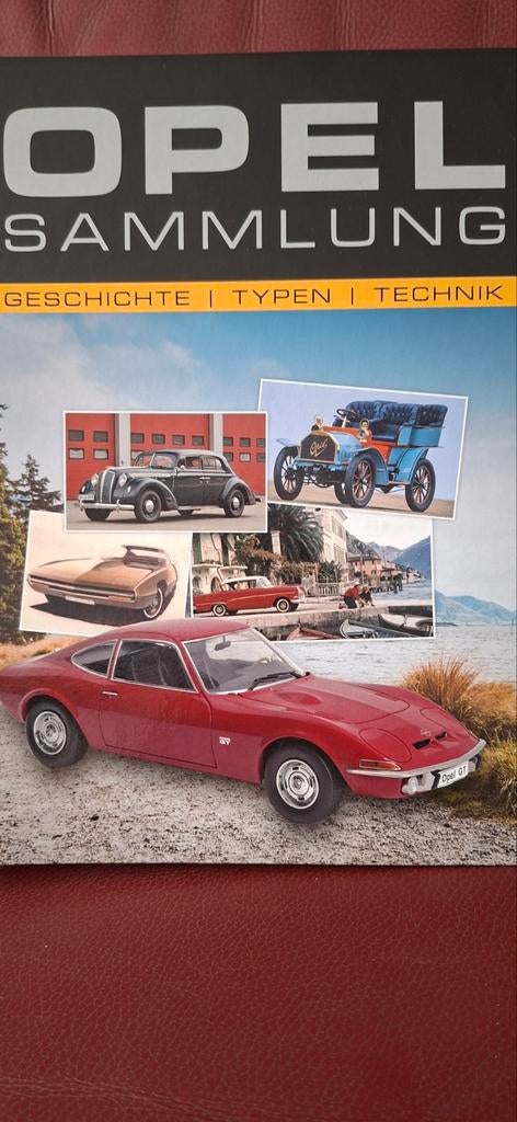 Verzameling van 21 Opel brochures, Ophalen of Verzenden, Gelezen, Diverse