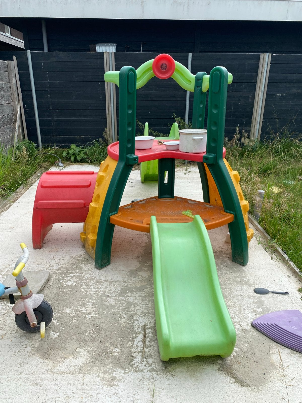 Little Tikes Klimtoestel met Glijbaan en Speelhuisje, Kinderen en Baby's, Speelgoed | Buiten | Speeltoestellen, Ophalen, Gebruikt