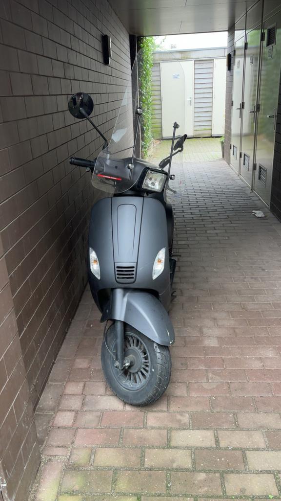 BTC Riva Sport Scooter - Accu vervangen, motorisch in orde, Ophalen, Gebruikt, Benzine, Overige merken