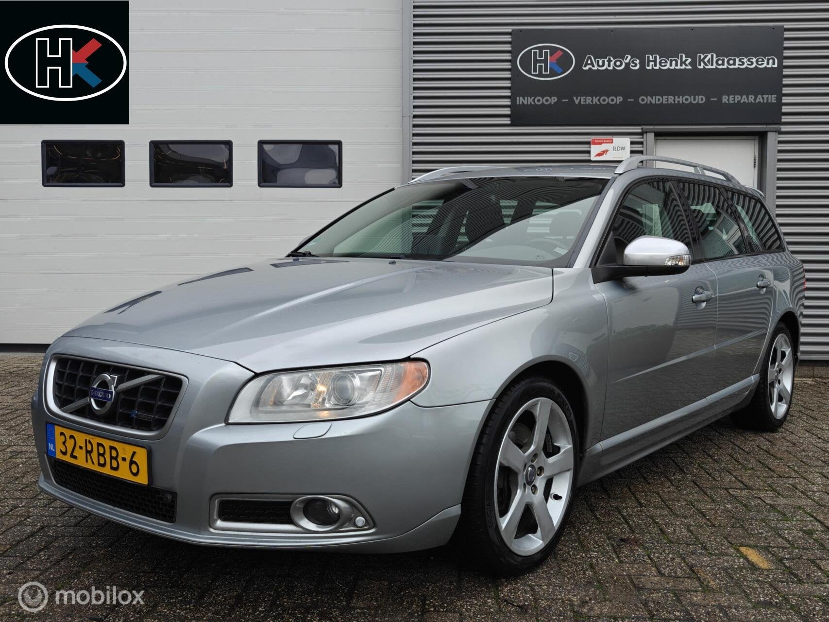 Volvo V70 2.0T 203pk H6 R-Design Navi Volleder Trekhaak PDC, Auto's, 1800 kg, 4 cilinders, Handgeschakeld, Automatische klimaatregeling