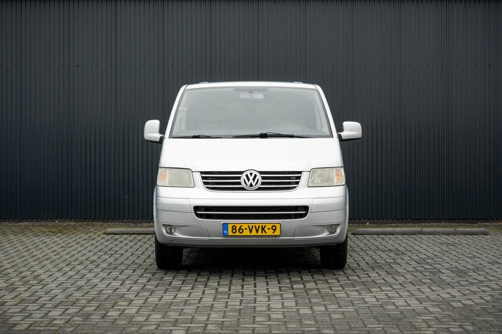 Volkswagen Transporter T5 2.5 TDI 340 L2H1 | 174 PK | Navi |, Stof, Gebruikt, Zwart, Volkswagen