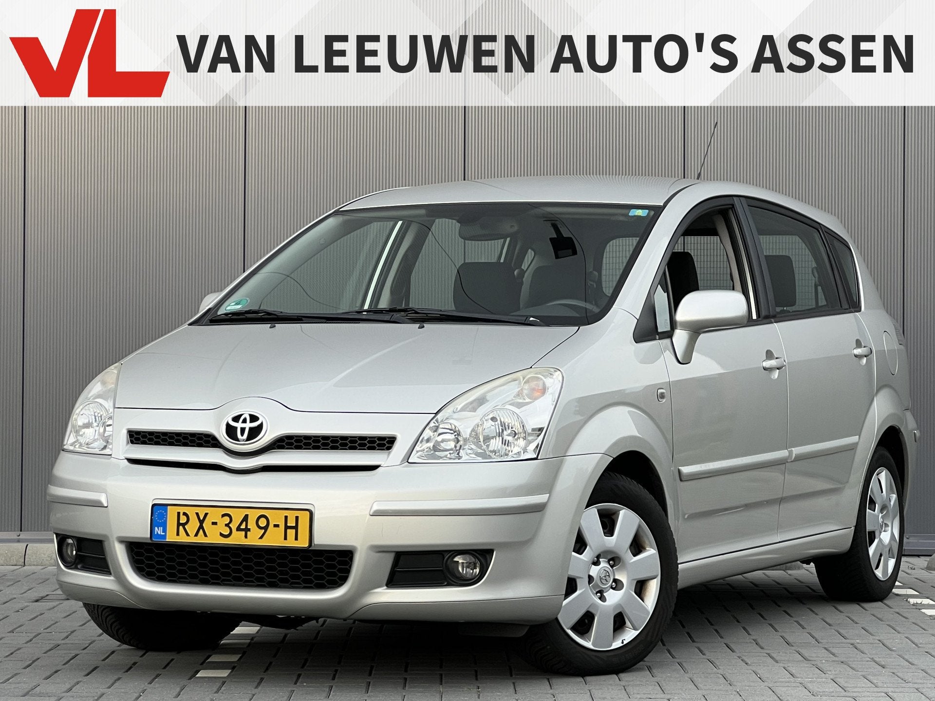 Toyota Verso 1.8 VVT-i Terra 7p. | Trekhaak | RIJKLAAR, Auto's, Gebruikt, Zwart, 7 stoelen, Bedrijf