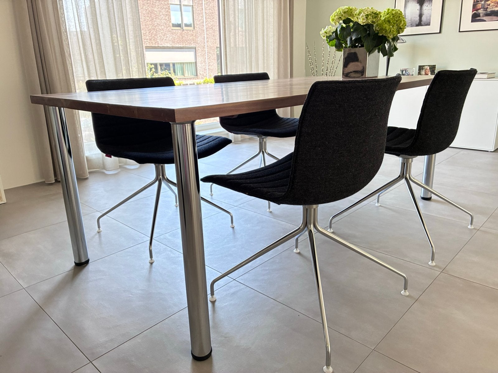 4x Arper Catifa #53 Eetkamerstoelen Antraciet Grijs Stof, Ophalen, Zo goed als nieuw, Vier, Stof