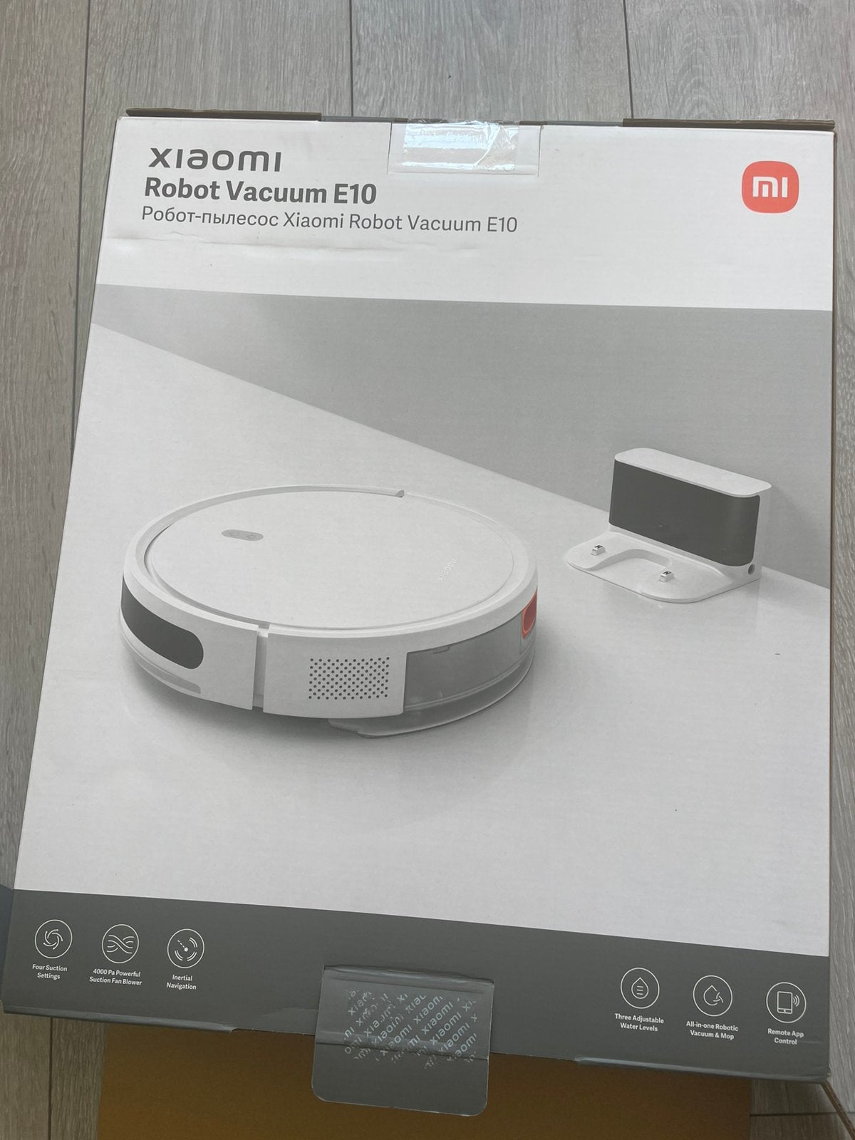 Xiaomi Robot Vacuum E10 fully working complete with box, Ophalen, Gebruikt, Robotstofzuiger, Overige merken