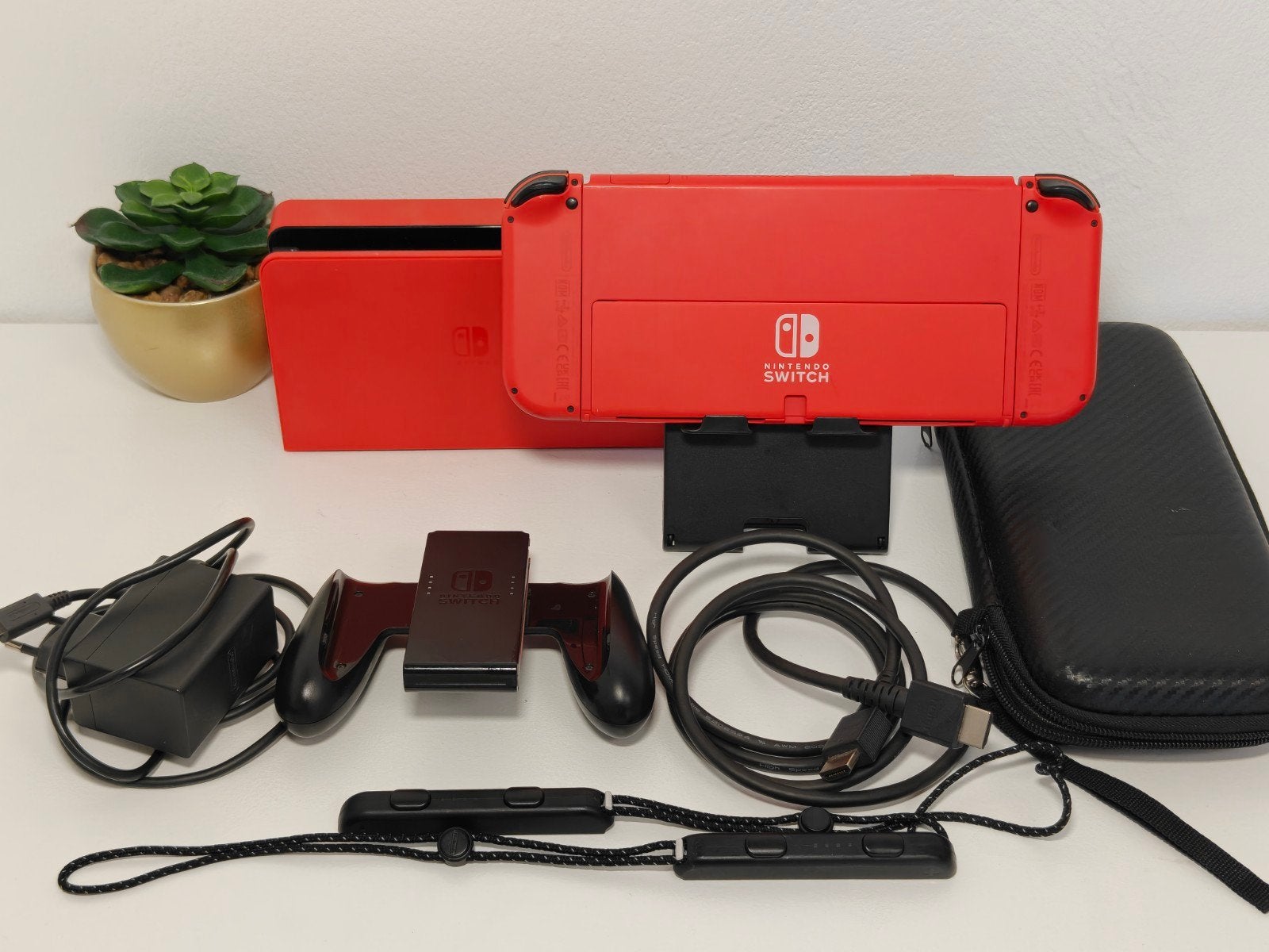 Nintendo Switch OLED Mario edition, Overige genres, Support@nintendo.com, Ophalen of Verzenden, 11-1 Kamitoba Hokodate-cho, Minami-ku, Kyoto 601-8501, Japan