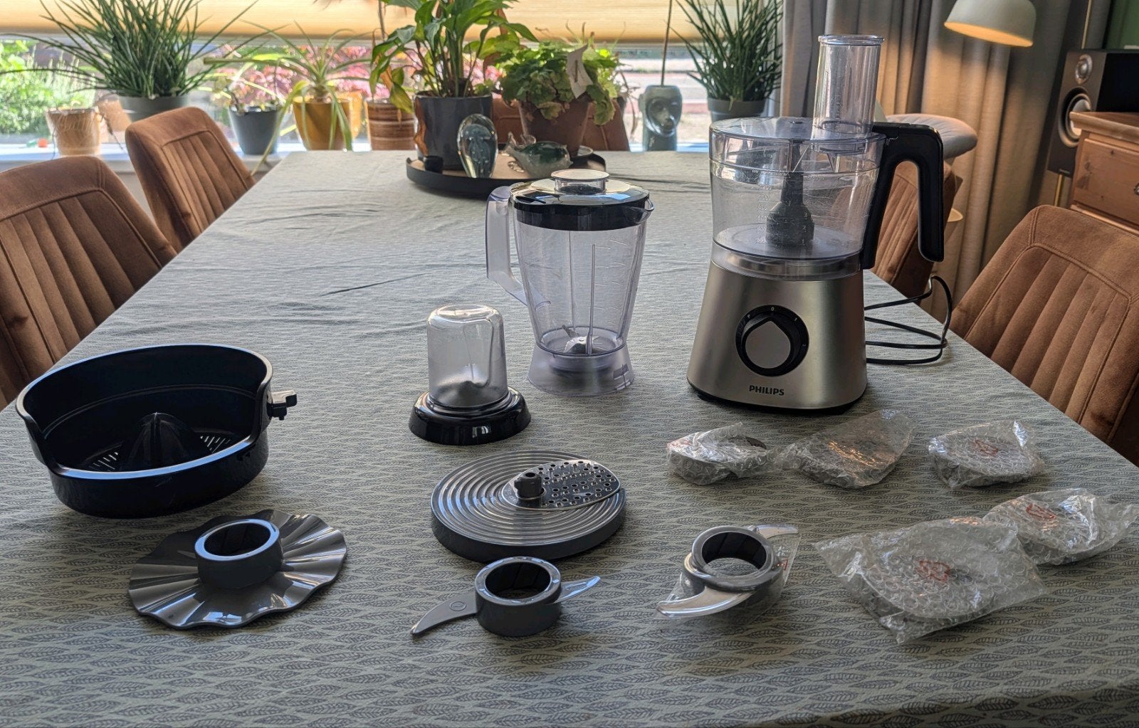 Philips Viva HR7769/00 Keukenmachine en Blender 850Watt, Gebruikt, 3 snelheden of meer, Ophalen of Verzenden, 2 tot 3 liter
