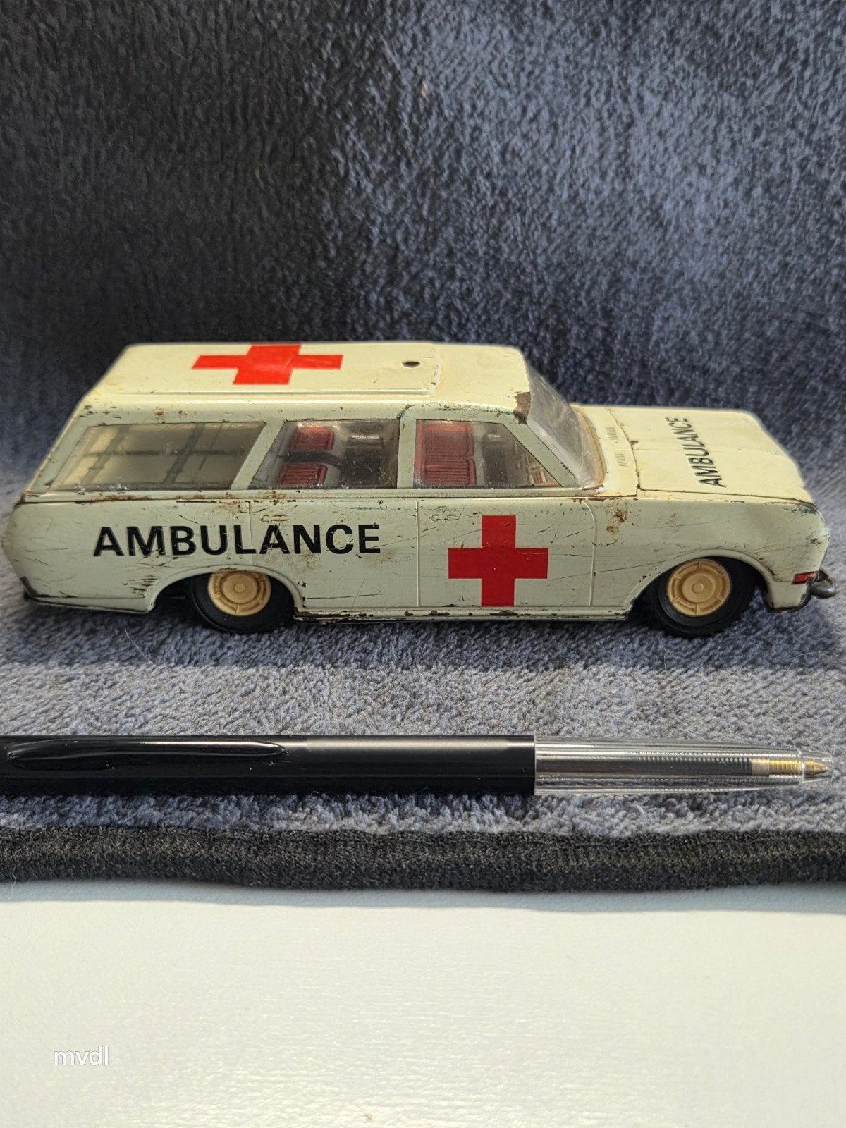 Vintage DDR Ambulance Speelgoedauto (Gebruikt), Ophalen of Verzenden, Gebruikt, Auto, Overige merken