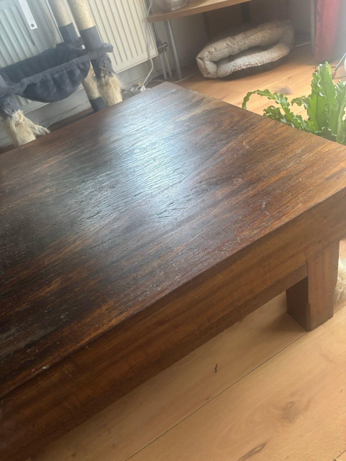 Unieke handgemaakte salontafel uit Kameroen, Huis en Inrichting, Gebruikt, Overige vormen, 5 – 50, Overige houtsoorten