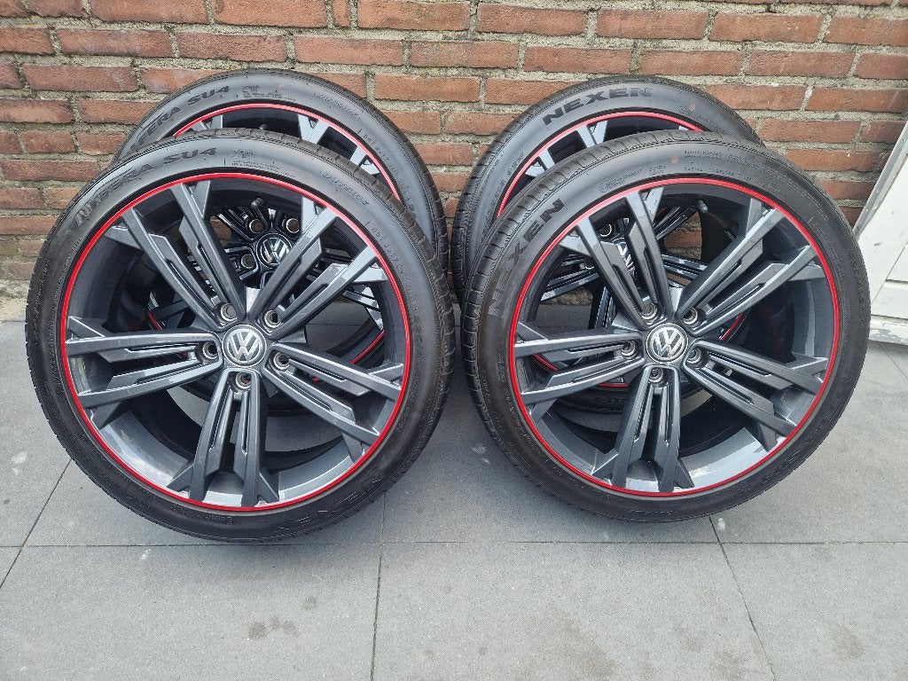 Volkswagen Sevilla velgen 18inch + goede banden GTD GTI GTE, Ophalen, 18 inch, Gebruikt, Band(en)