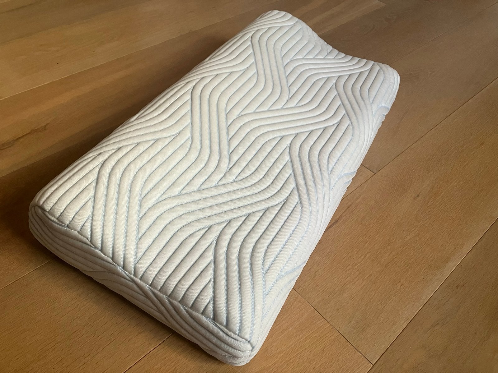 Tempur original smartcool hoofdkussen, Huis en Inrichting, Ophalen, Eenpersoons, Wit, Nieuw