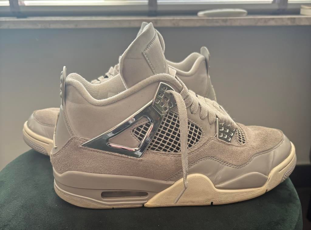 Air Jordan 4 Frozen Moments, Verzenden, Sneakers of Gympen, Grijs, Gedragen