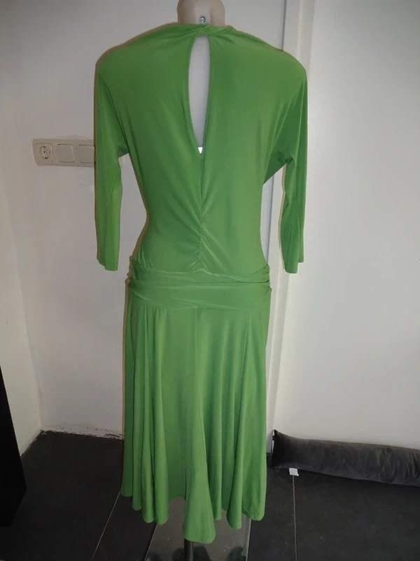 Joseph Ribkoff stretch jurk appeltjes groen opening rug, Kleding | Dames, Maat 38/40 (M), Verzenden, Joseph Ribkoff, Zo goed als nieuw