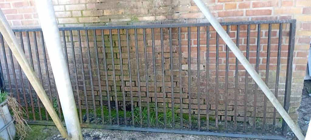 Zwart spijlenhekwerk, Ophalen, Zo goed als nieuw, IJzer, Spijlenhekwerk