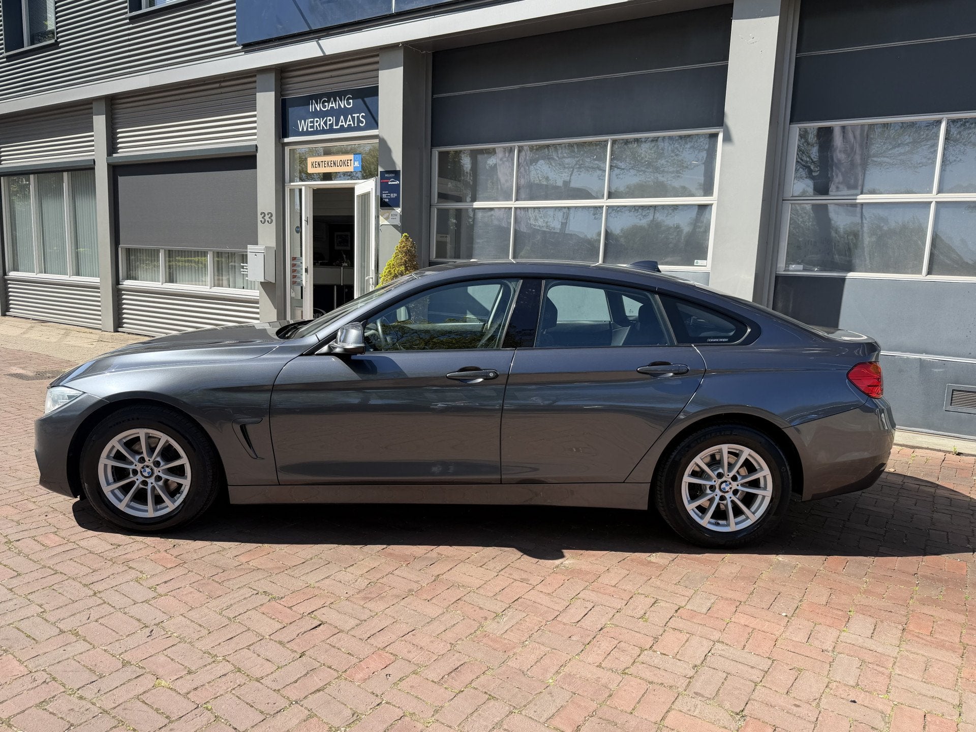 BMW 4 Serie Gran Coupé 418d High Executive Bj 2015 136pk De, Auto's, 745 kg, 4 cilinders, 1465 kg, Bedrijf