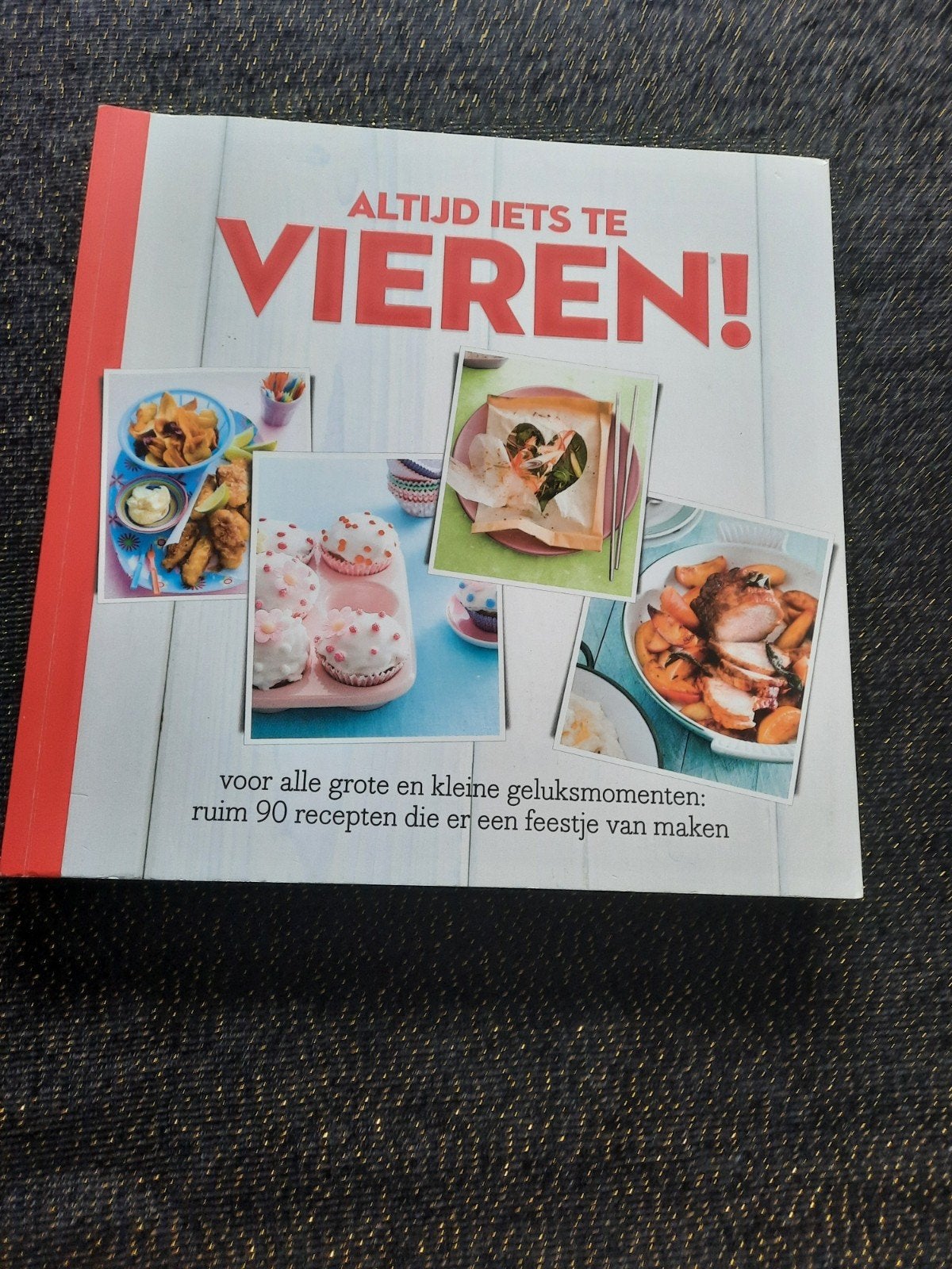 Altijd iets te vieren! Albert Heijn kookboek, Ophalen of Verzenden, Nieuw