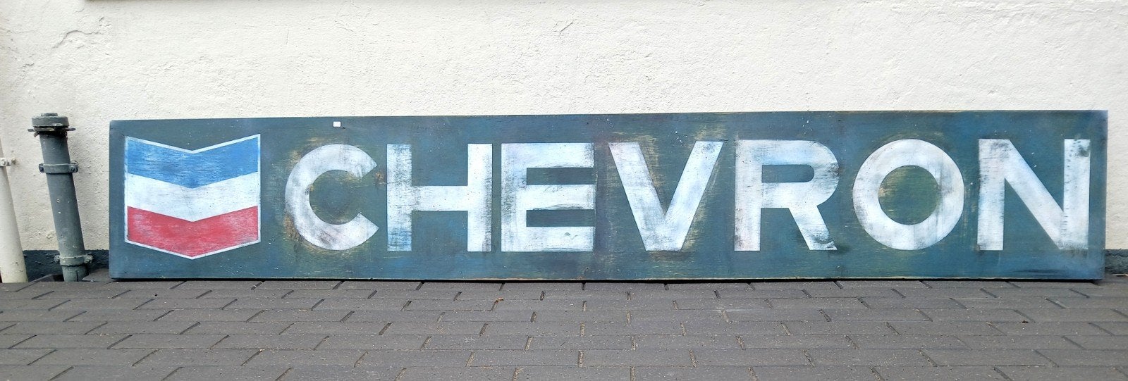 Chevron reclamebord 244cm lang, Verzamelen, Ophalen, Gebruikt, Chevron, Onfo@chevron.fr