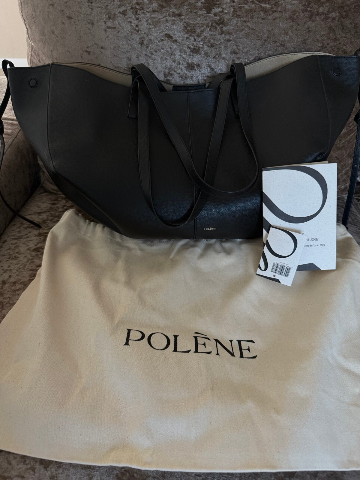 Polène Cyme Textured Black, Sieraden, Tassen en Uiterlijk, Tassen | Damestassen, Zo goed als nieuw, Handtas, Zwart, Ophalen of Verzenden