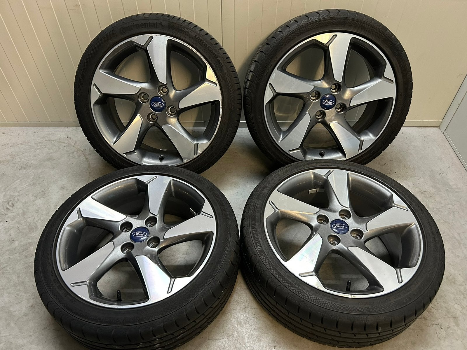 Originele Ford Fiesta MK8 active 17 inch 4x108 Conti zomer, Ophalen, Gebruikt, Ford, Banden en Velgen