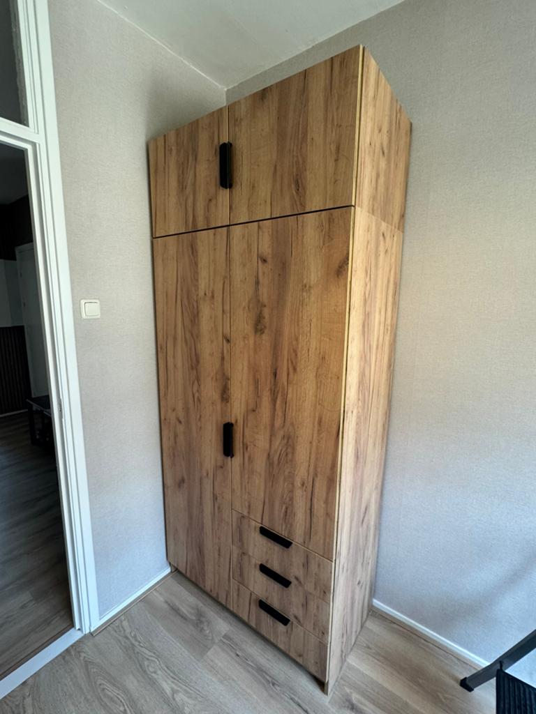 Jenslev houte kledingkast jysk, Huis en Inrichting, Kasten | Kledingkasten, Ophalen, 200 cm of meer, 50 tot 100 cm, Zo goed als nieuw