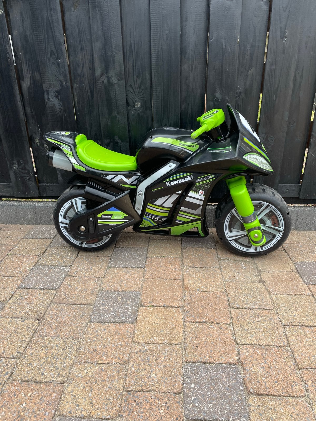 Loopmotor Kawasaki - Groen/Zwart, Kinderen en Baby's, Speelgoed | Speelgoedvoertuigen, Gebruikt, Ophalen