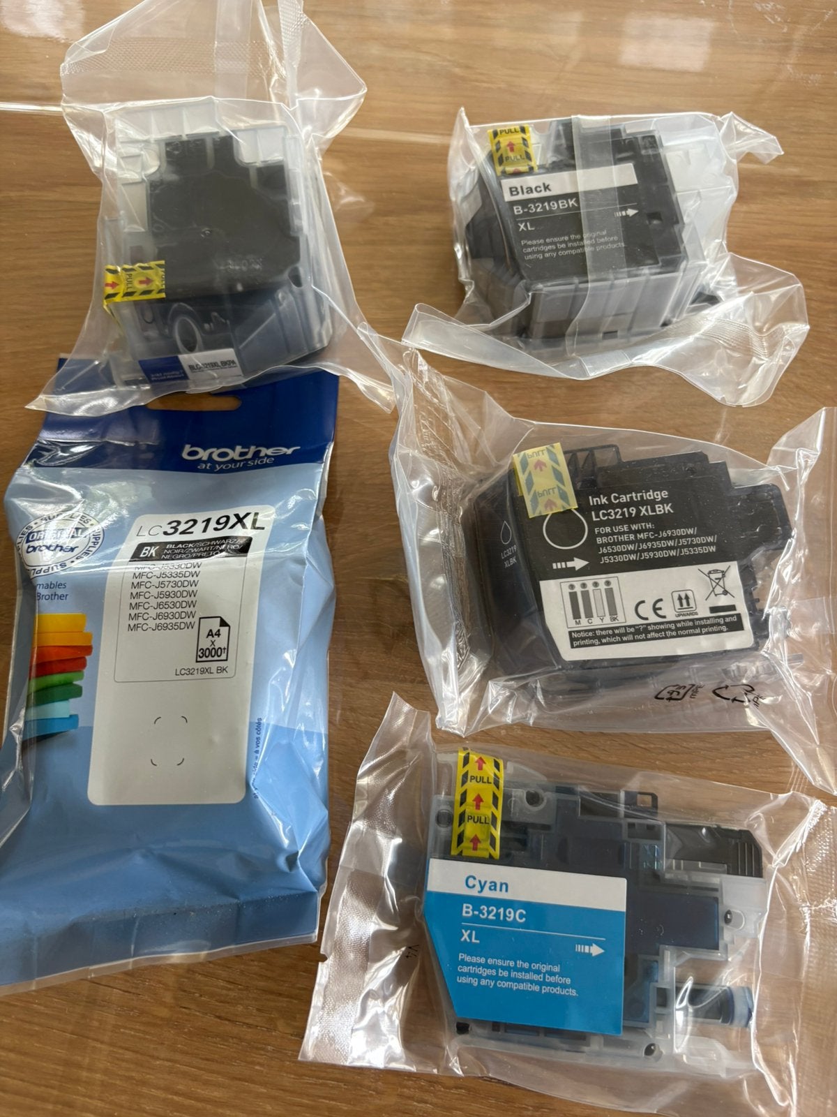 Brother B3219C cartridge 4x zwart en 1 x Cyan, Ophalen of Verzenden, Nieuw