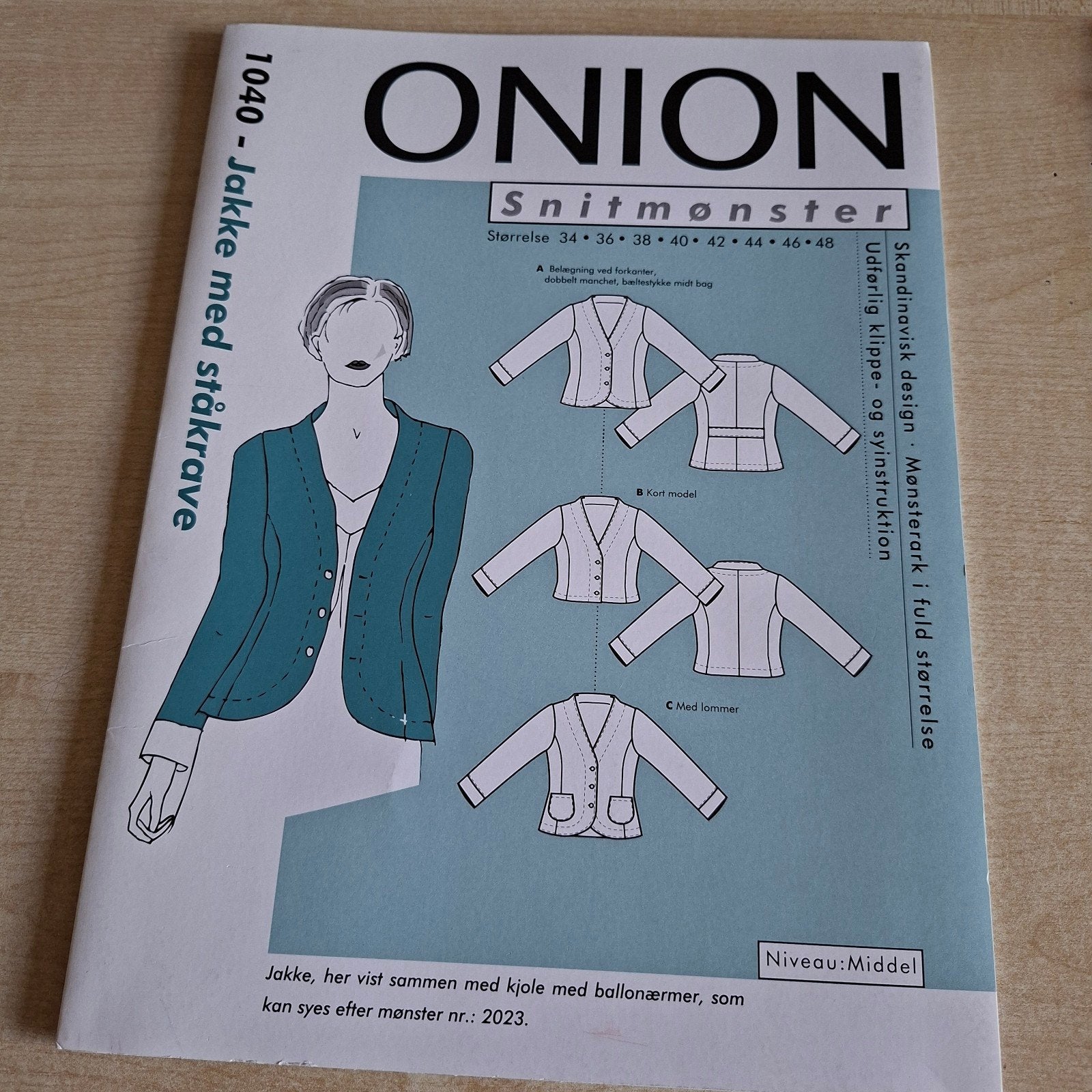 Naaipatroon Onion nr 1040 Jakke, Hobby en Vrije tijd, Kledingpatronen, Overige merken, Overige typen, Vrouw, Ophalen of Verzenden