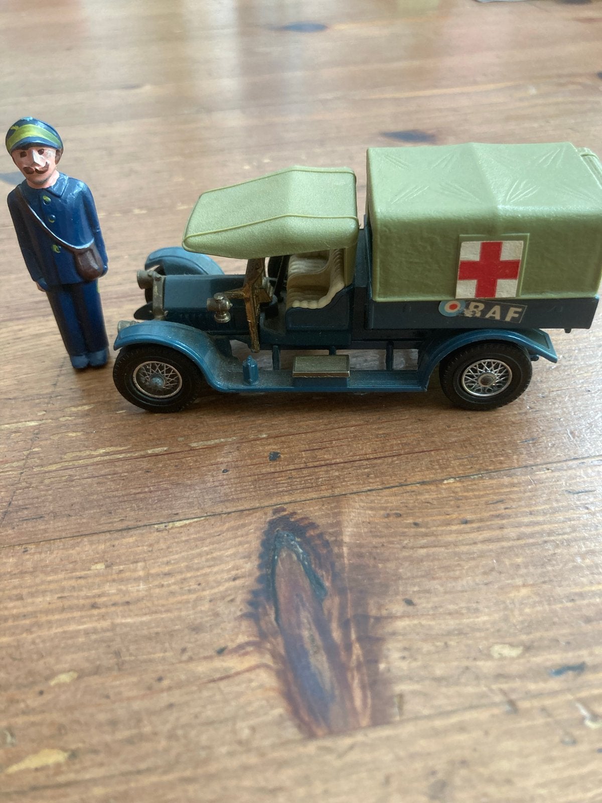 Klassiek RAF Voertuig met Chauffeur - Origineel Model, Ophalen of Verzenden, Gebruikt