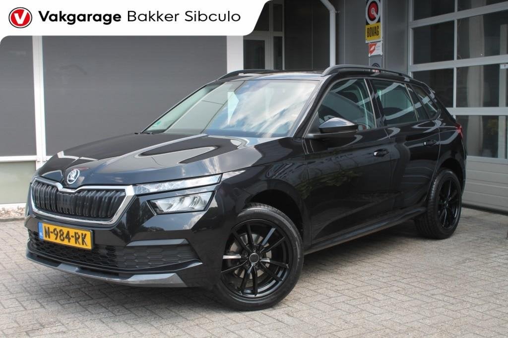 Skoda KAMIQ 1.0 TSI AMBITION AIRCO CARPLAY CRUISE PDC TREKHA, Auto's, Voorwielaandrijving, Gebruikt, Euro 6, 95 pk