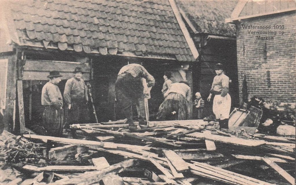 703-492-011 Watersnood 1916 Verwoesting op Marken, Verzenden, Voor 1920, Noord-Holland