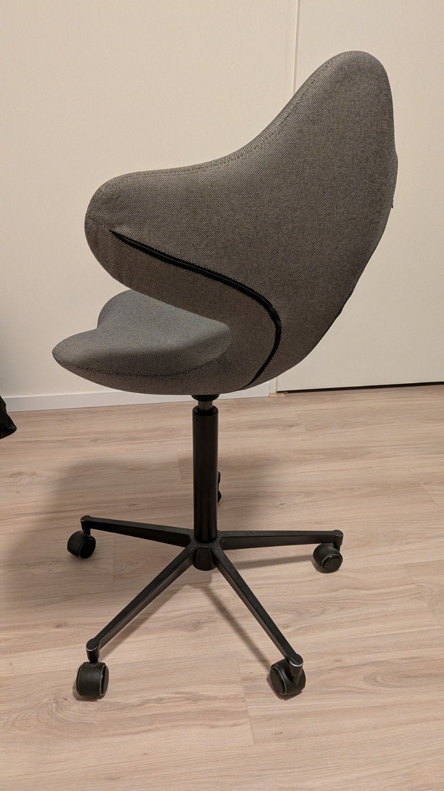 Prijs verlaagd: Varier Move Ergonomische Bureaustoel - Grijs, Ophalen of Verzenden, Zo goed als nieuw, Grijs