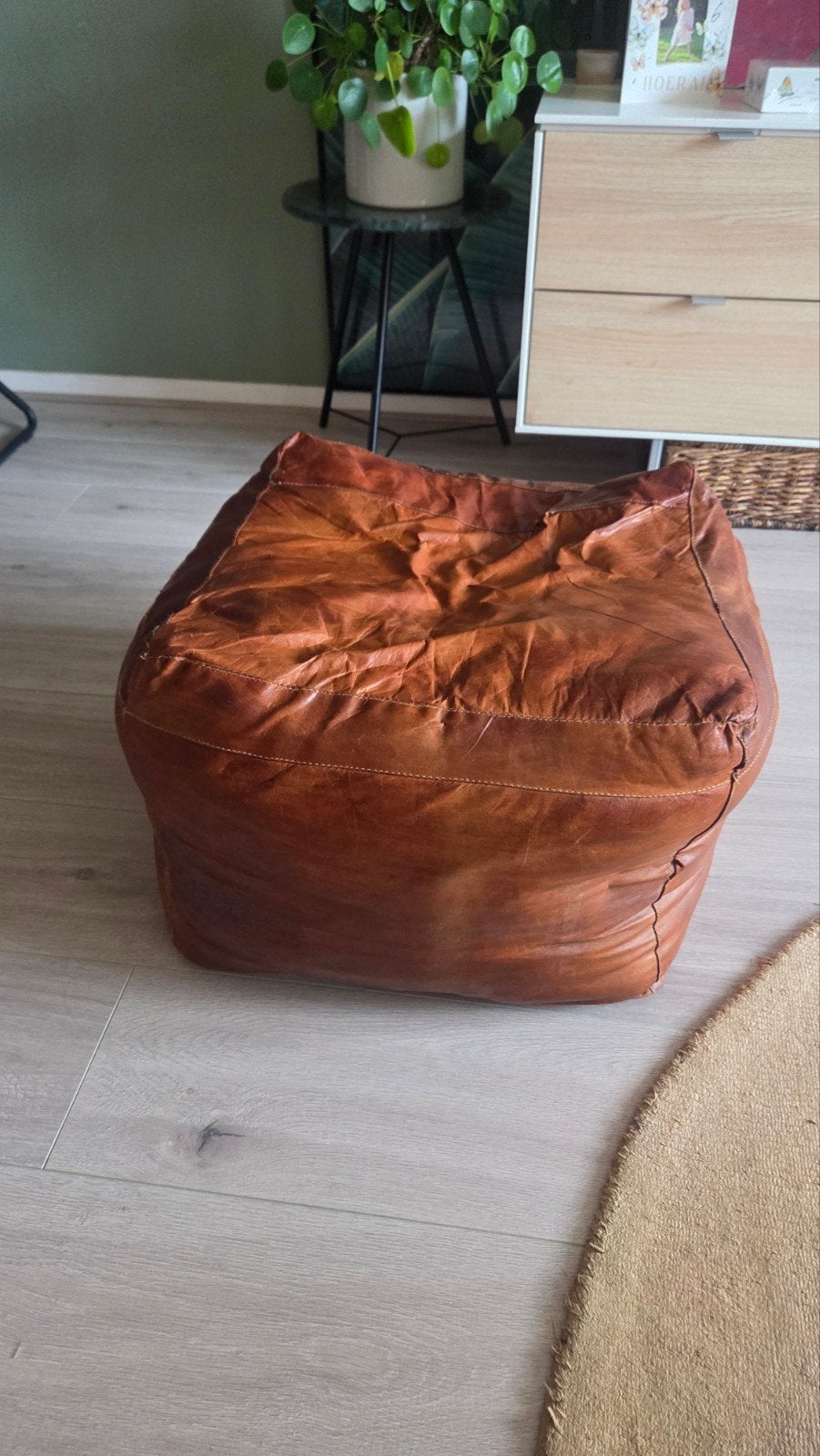 Leren poef, bruin, Huis en Inrichting, Ophalen, Modern, Klassiek, Leer, Zo goed als nieuw