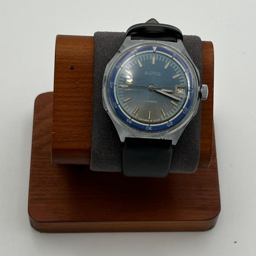 Vostok (Boctok) CCCP Russisch vintage horloge automatic, Flex Ltd., Zo goed als nieuw, https://flex.com/contact-us, Nobelstraat 10, 5807 GA Oostrum LB, Limburg, Nederland