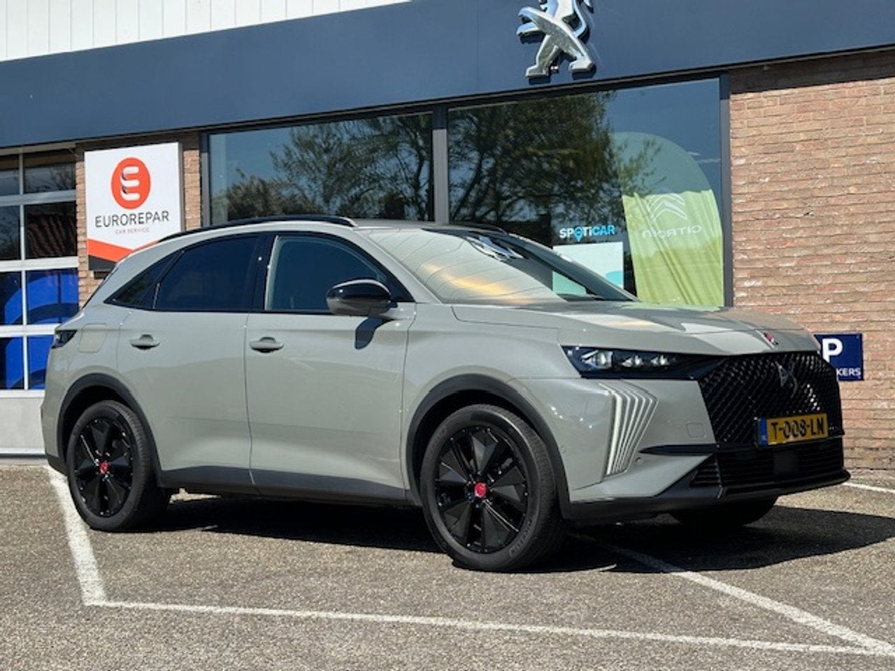 DS DS 7 1.6 E-TENSE HYBRIDE 300pk 4x4 AUTOMAAT(T8) Performan, Auto's, DS, Automaat, Gebruikt, Vierwielaandrijving, Hybride Elektrisch/Benzine