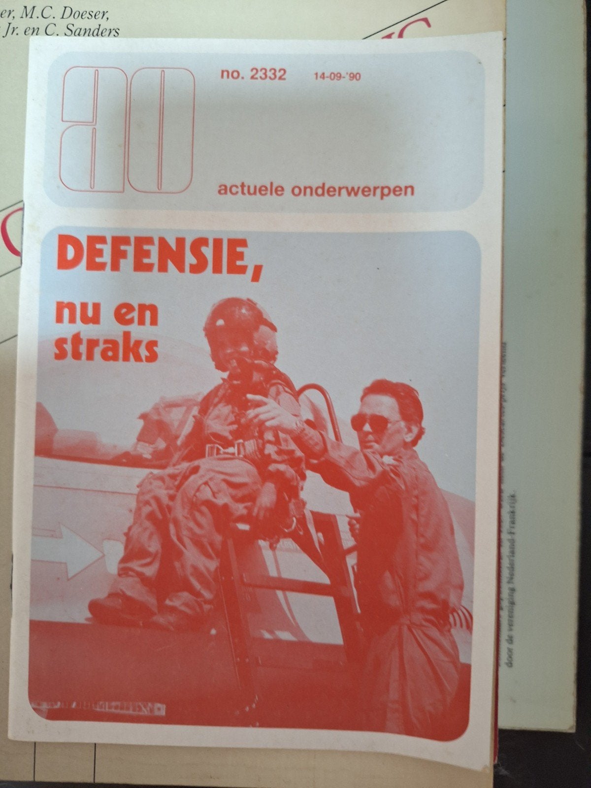 Defensie, nu en straks - Actuele Onderwerpen 1990, Ophalen of Verzenden, Gelezen, Overige typen