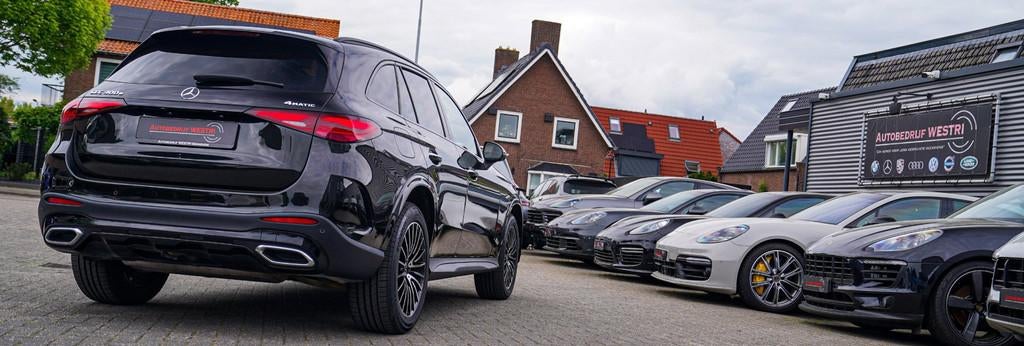 Mercedes-Benz GLC-klasse 300e 4MATIC AMG Line | Panorama | 3, Automaat, Adaptive Cruise Control, Gebruikt, Zwart