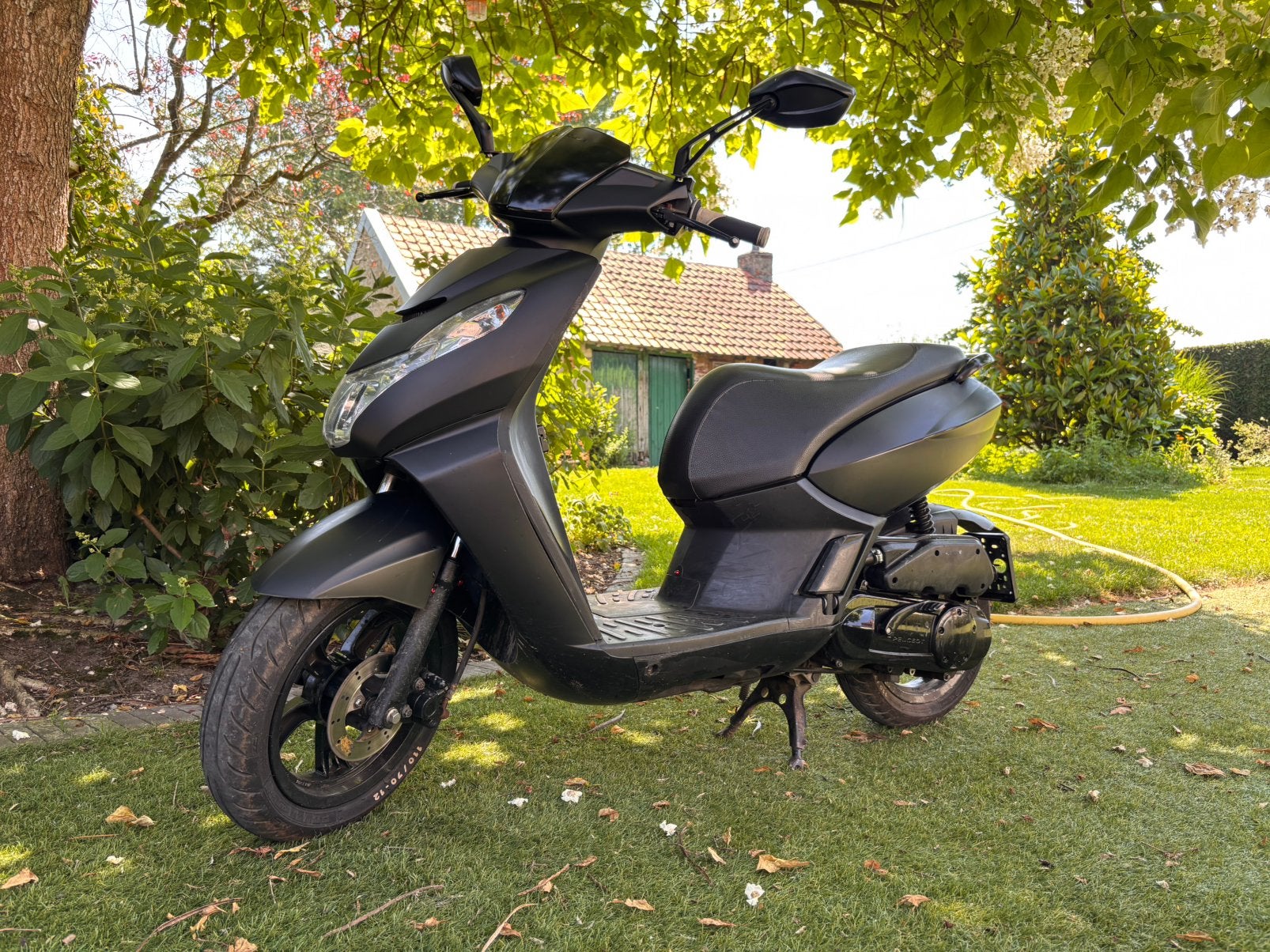 Peugeot kisbee B klasse 50cc, Fietsen en Brommers, Ophalen, Gebruikt, Overige modellen, Maximaal 45 km/u