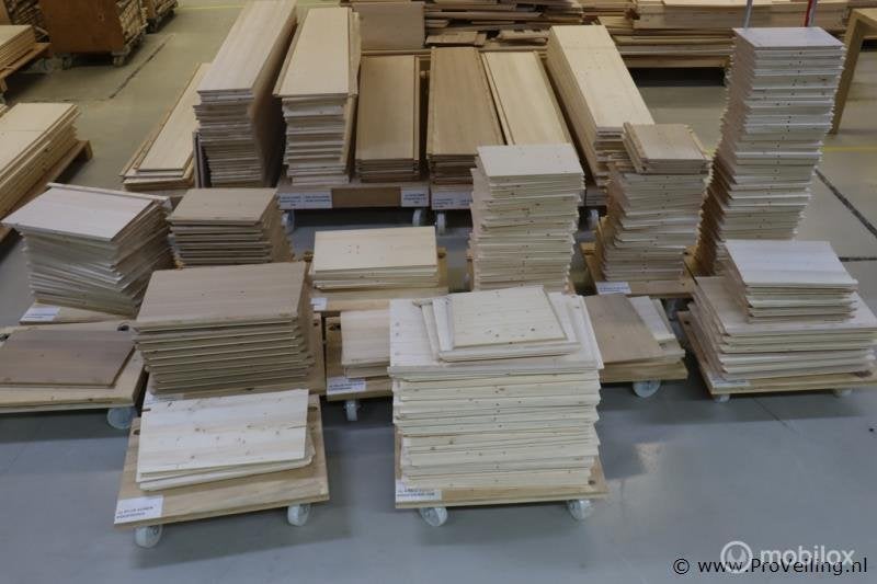 Online Veiling: Partij LinaLite hout (onderdelen uitvaar...