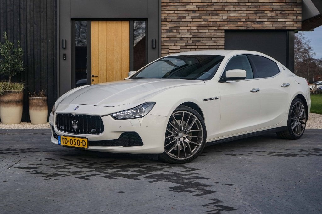 Maserati Ghibli 3.0 S Q4 411PK Dealer onderhouden (bj 2014), Auto's, Maserati, Automaat, Euro 5, Gebruikt, Met garantie (alle)
