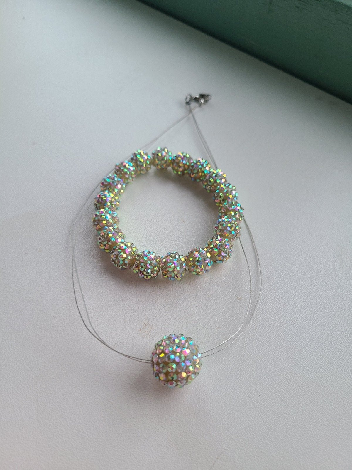Set van 2 kettingen: Parelketting en Kristallen Bol Ketting, Ophalen of Verzenden