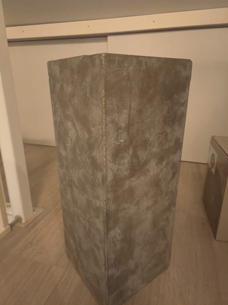Decoratieve zuil in betonlook stoere industriële uitstraling, Ophalen, Zo goed als nieuw