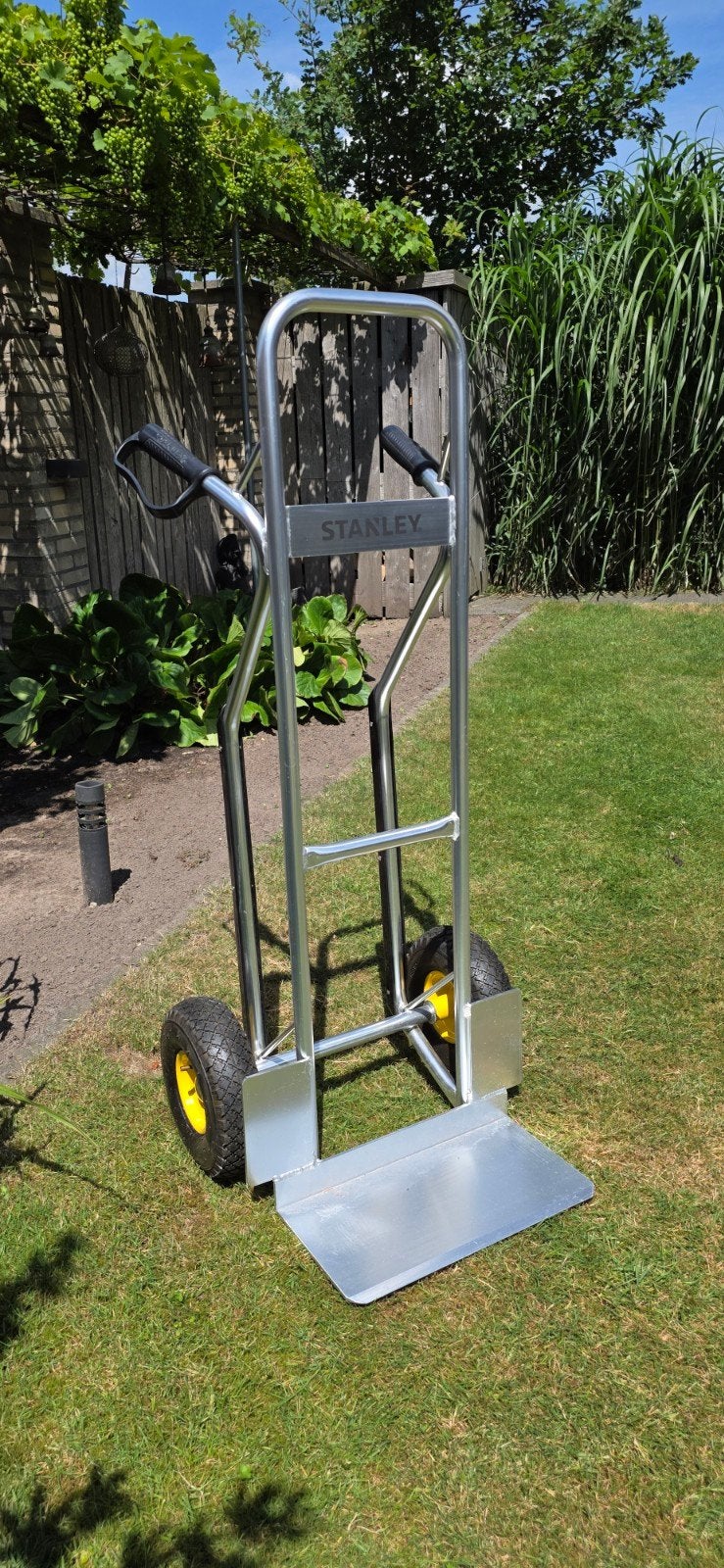 Stanley aluminium steekkarretje met draagvermogen van 200 kg, Ophalen, Steekwagen