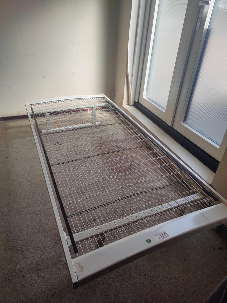 Eenpersoons bedframe, Ophalen, Gebruikt, 90 cm, Eenpersoons
