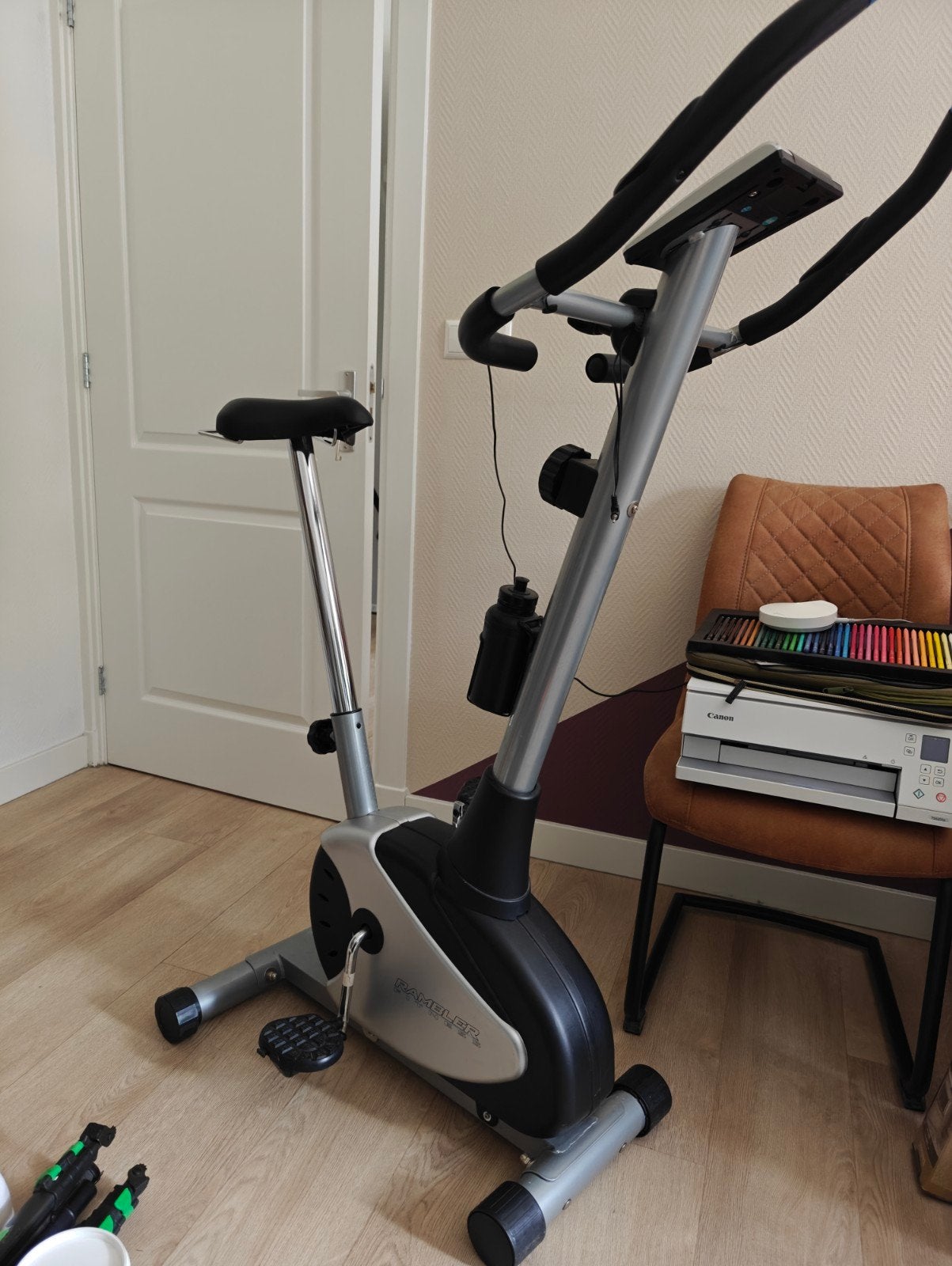 Rambler Hometrainer, Sport en Fitness, Fitnessapparatuur, Ophalen, Gebruikt, Hometrainer